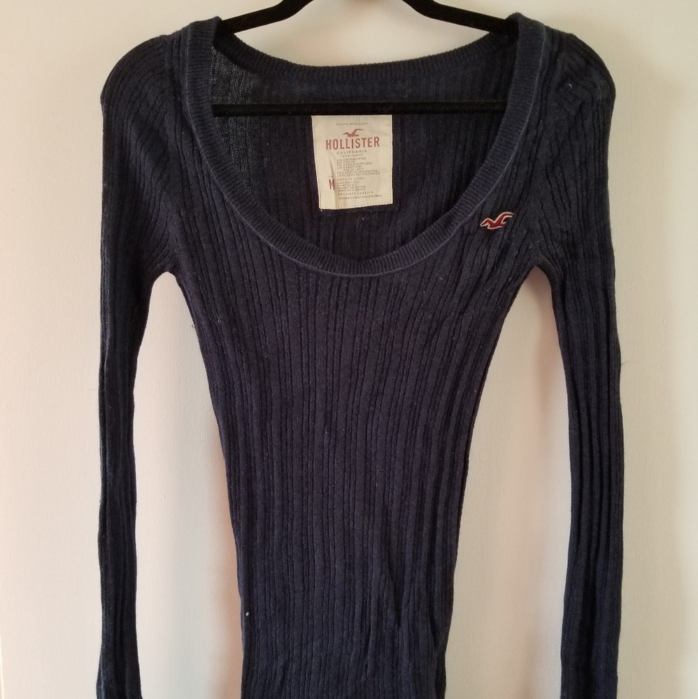 Hollister sweater